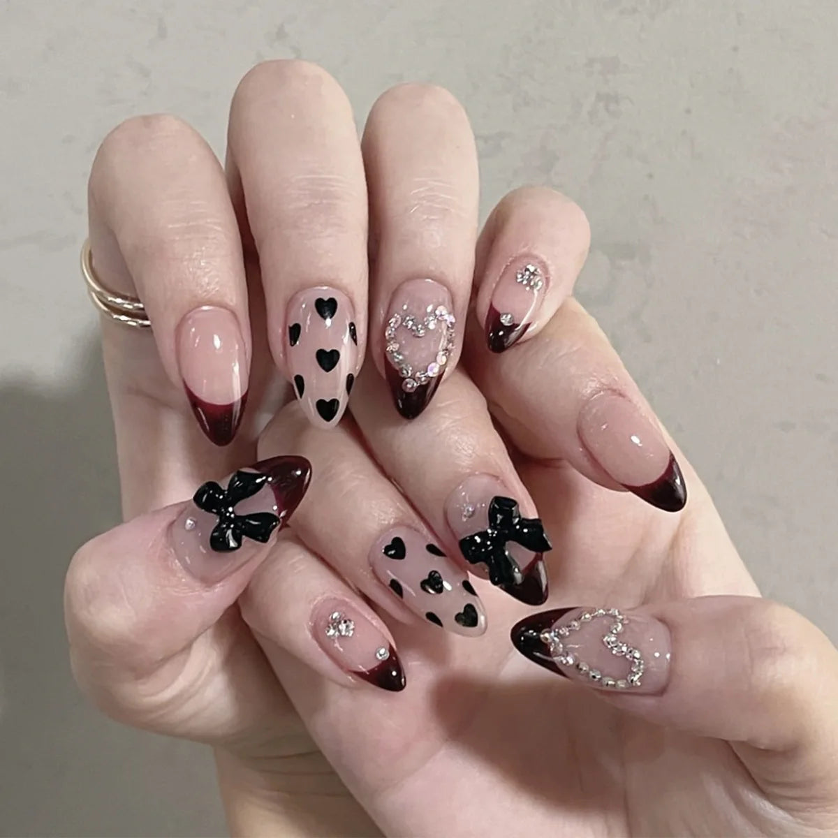 24Pcs Dark Press on Fake Nails with Black Glitter 3D Metallic Designs Sweet Cool Almond False Nails Detachable Nails Spice Girls